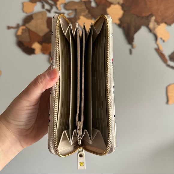 Bunkoya Oozeki Asakusa Yuzen Cat Nibi Iro Long Japan Floral Embossed Wallet - Picture 7 of 11